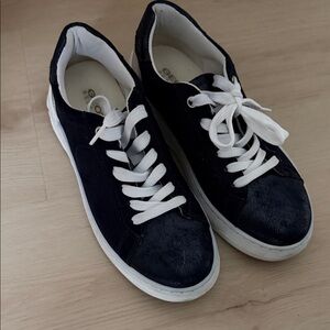 Geox Respira Women’s Navy and White Sneakers Made in Italy